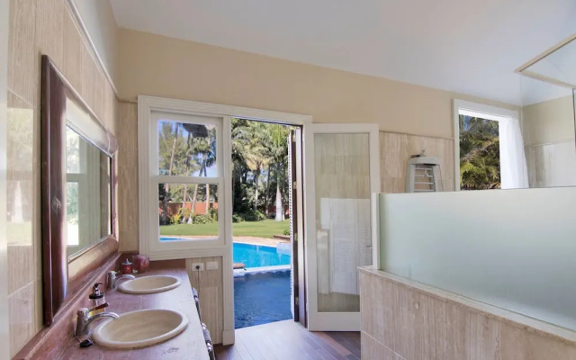 Royal Palm Villa