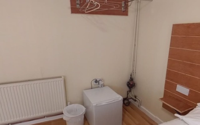 Jaylets Budget Leicester