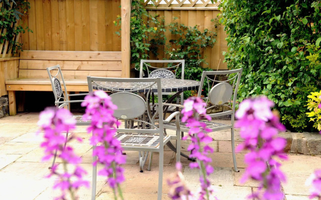 Wolfscastle Country Hotel