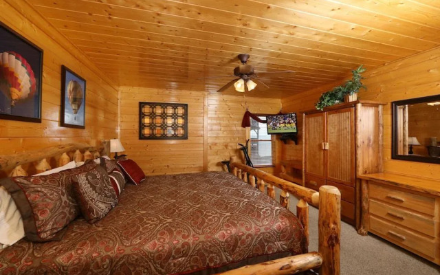 Up Up  Away - Two Bedroom Cabin