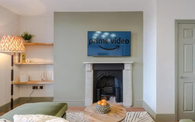 Your Apartment - Redland Place