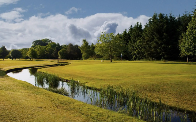 The Green Hotel Golf Resort