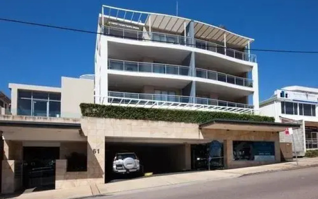 Cote D'Azur, Unit 40/61 Donald Street