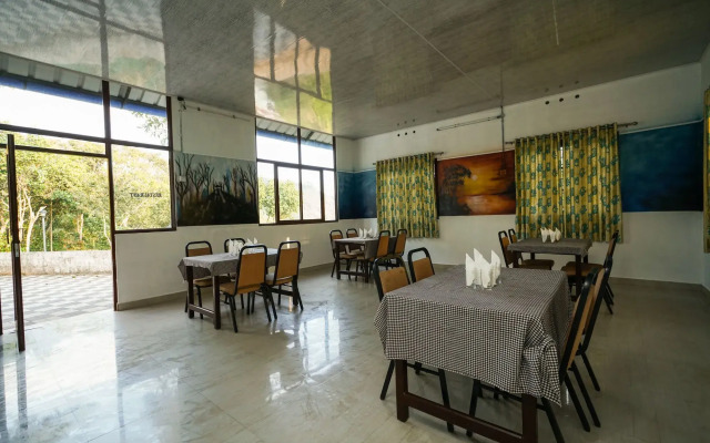 OYO 11493 Hotel Misty Valley
