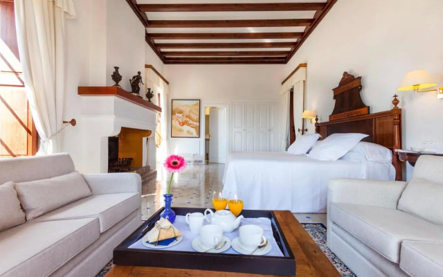 CAMI DE LLENAIRE Holiday house VIL4