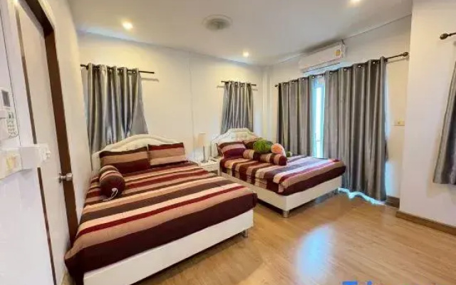 NB Bangsaen House@KL4 pool villa