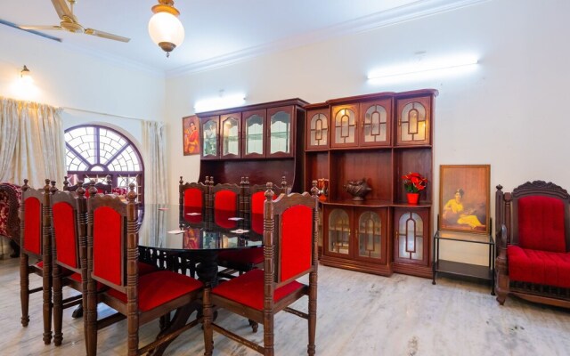 OYO 14145 Home Spacious 4BHK Villa Elamakkara