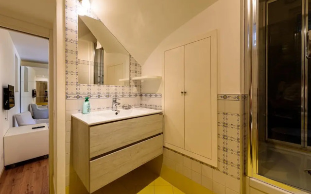 Via Annibale Caccavello 10 Primo Piano(No Front Desk Please Contact The Property 5 Days In Advance)