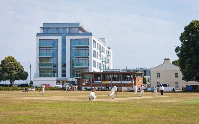 2 Bed - Leeward House by Pureserviced