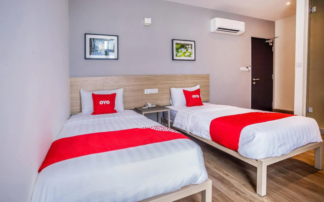 OYO 89576 Mokka Hotel