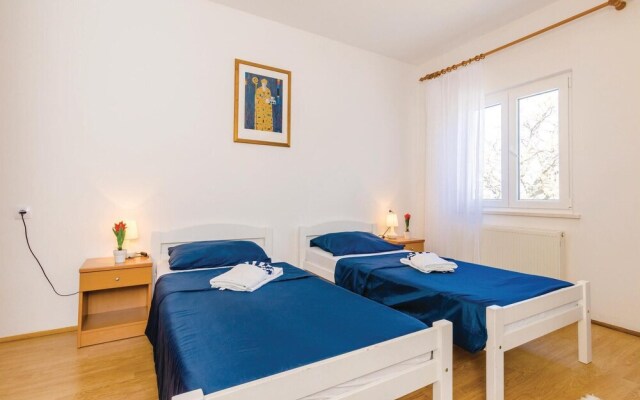 Stunning Home in Radovcici With Wifi and 3 Bedrooms