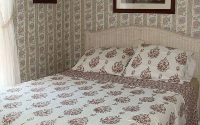 The Henry Collins Inn