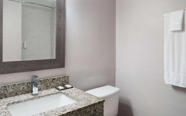 Days Inn by Wyndham Salisbury, NC