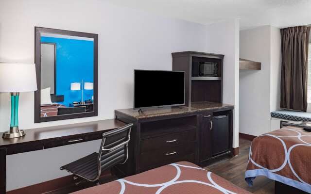 Super 8 by Wyndham Pensacola