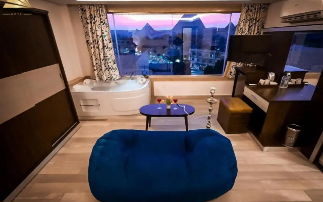 Pyramid Edge Hotel & Exclusive Pyramids View Rooftop