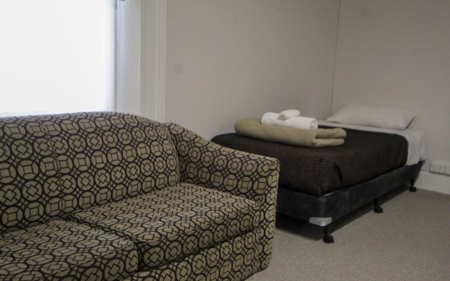 Seafield Tower Glenelg Apartment no 4