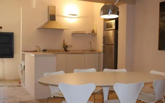 Stone & Design