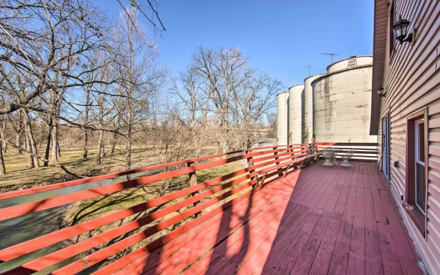 Creek Access & Deck: Runningwater Lancaster Gem