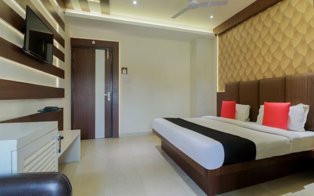 Royal Cottage by OYO Rooms