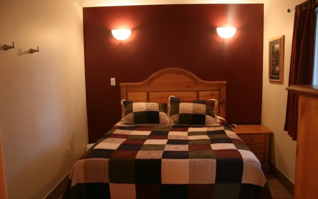 Happy Trails Campground & Cabins