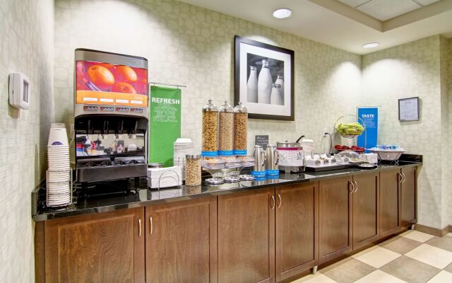 Hampton Inn & Suites by Hilton Red Deer