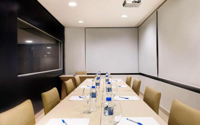 Ibis Curitiba Shopping