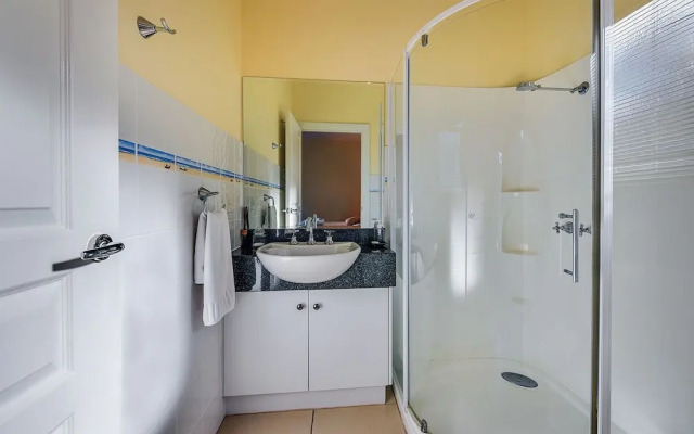 Waverley House Cottages