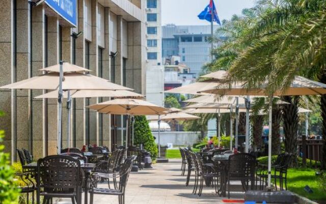 Rezen Hotel Beihai Yintan