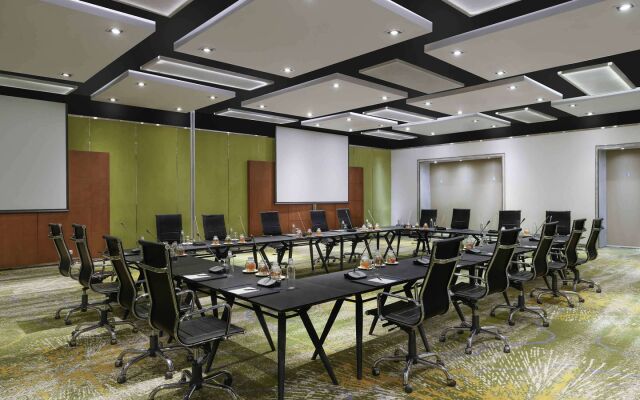 Pullman Jakarta Central Park