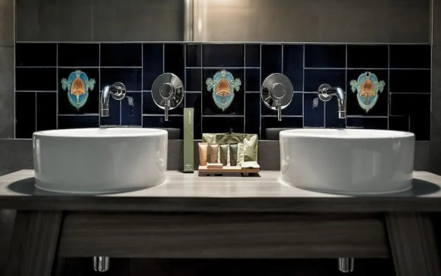 Criterion Hotel Sale