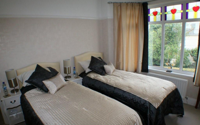 Langdale House