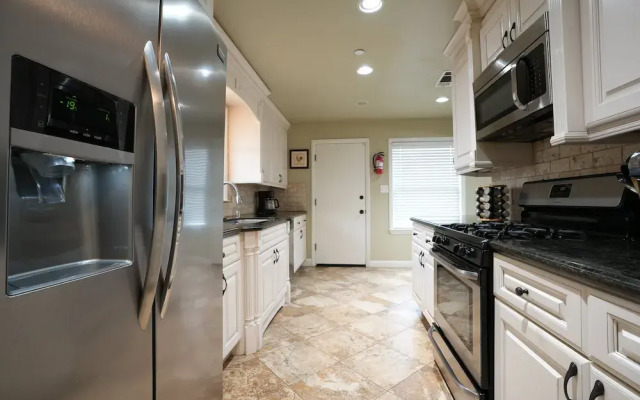 Dazzling 5 Bedroom Pool Home 1/4 Mile To Disney