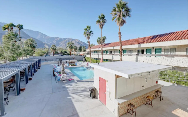 Ramada Palm Springs