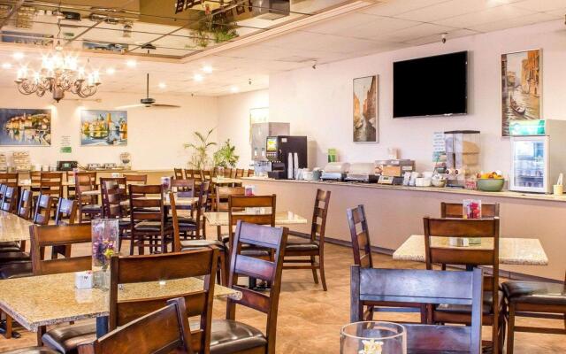 Quality Inn & Suites Lake Havasu City