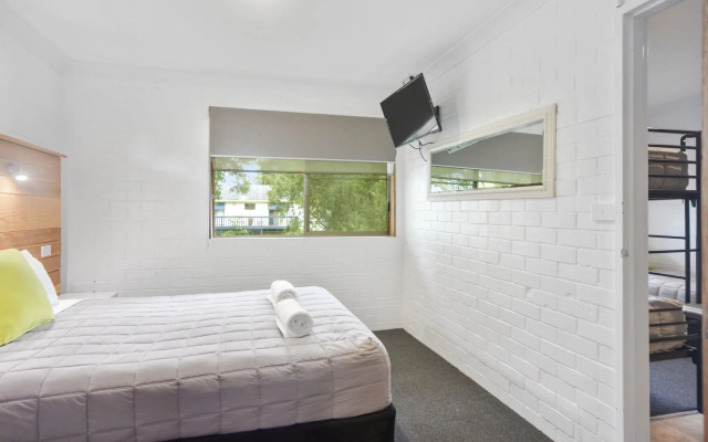 Pleasant Way River Lodge