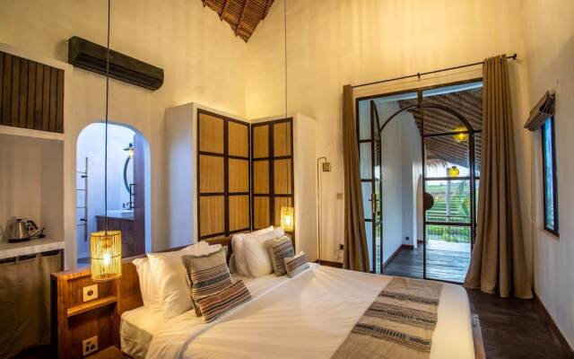 Tropical Private Villa 3 BR Canggu Ricefield view