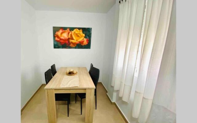 “SMILE NERJA” chic apartment with WIFI, 4 guests