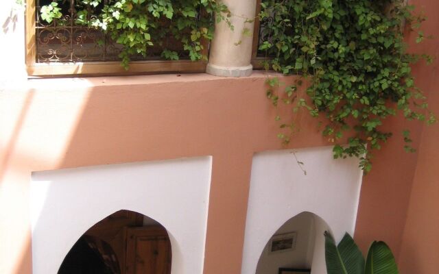 Riad Ella