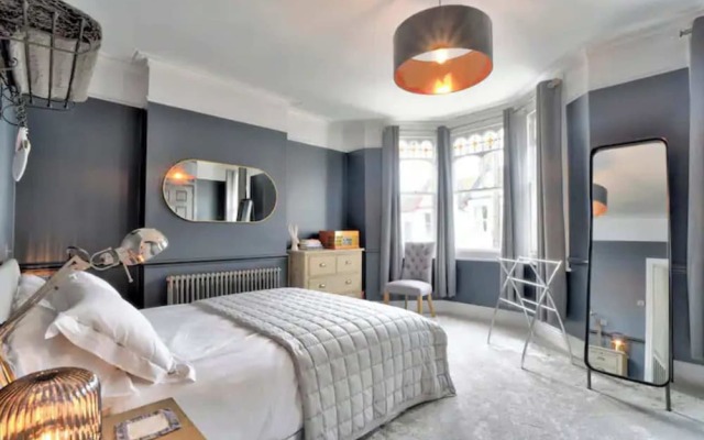 Stunning House in Leigh-on-sea