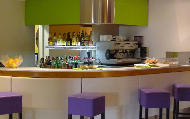 Motel K Suite A Tema & Wellness