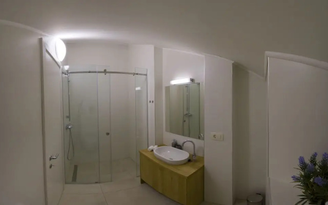 Presidential Suites Chica Cure