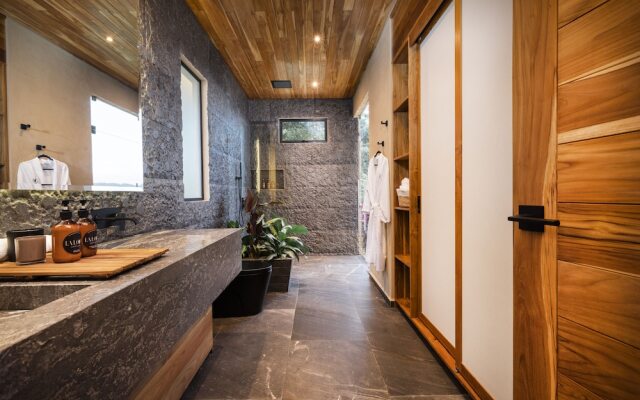 LALOON Luxury Suites - Adults Only