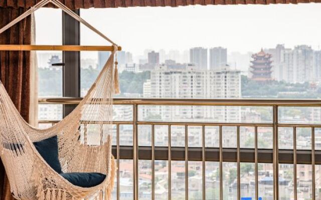 Designer's Apartment (Wuhan Tanhualin)