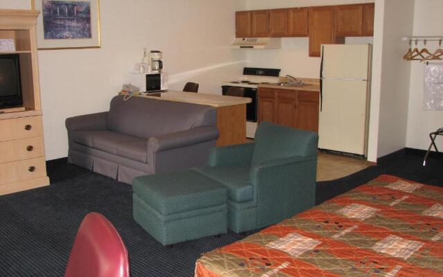 Canterbury Inn & Suites