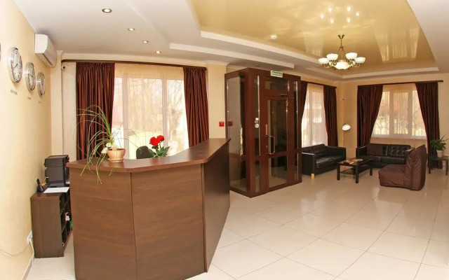 Hotel Diana