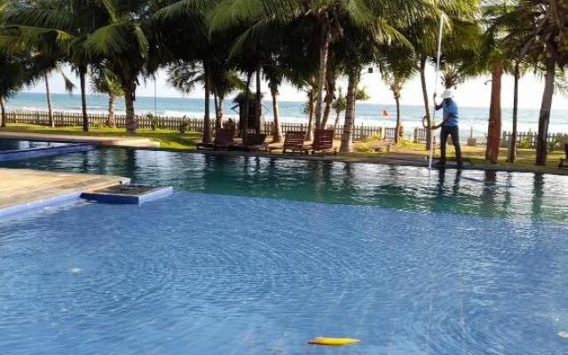 Apartment314 Oceanfront condos Nilaveli