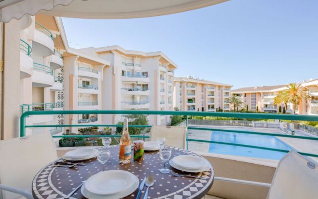 Villa LOpen Fréjus 21080