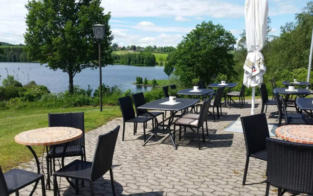 Hotel am Untreusee