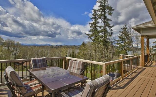 The Hillcrest Hideaway