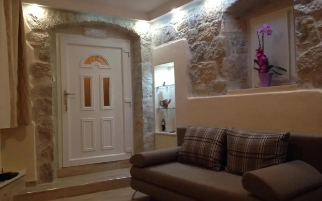 Stone Beauty